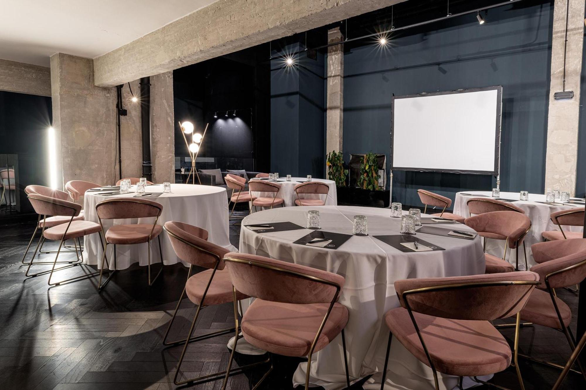 Skylark, Aluma Hotels & Resorts Атина Екстериор снимка