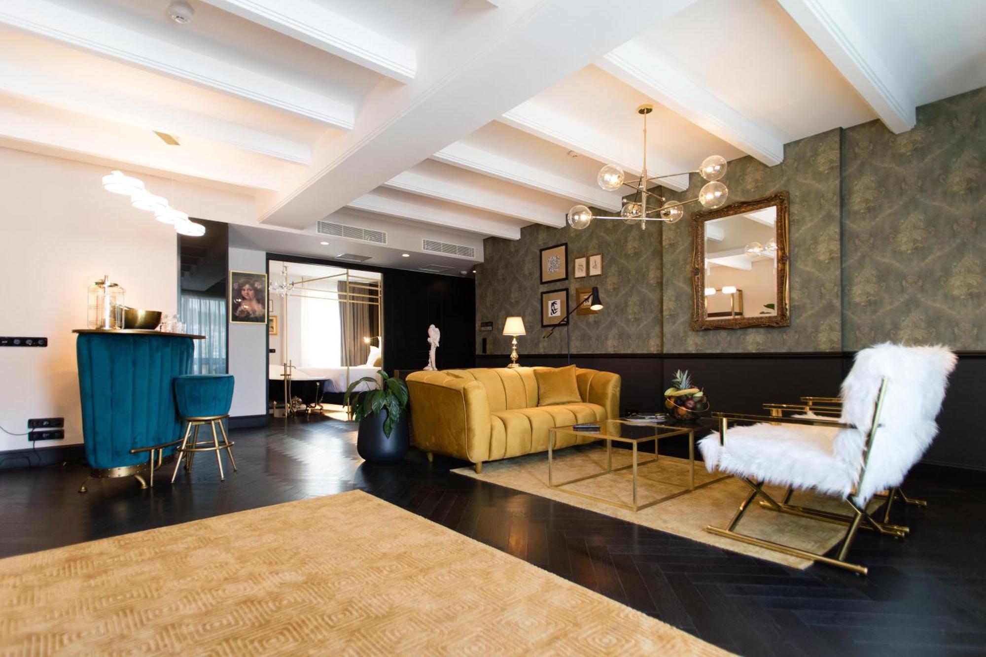 Skylark, Aluma Hotels & Resorts Атина Екстериор снимка