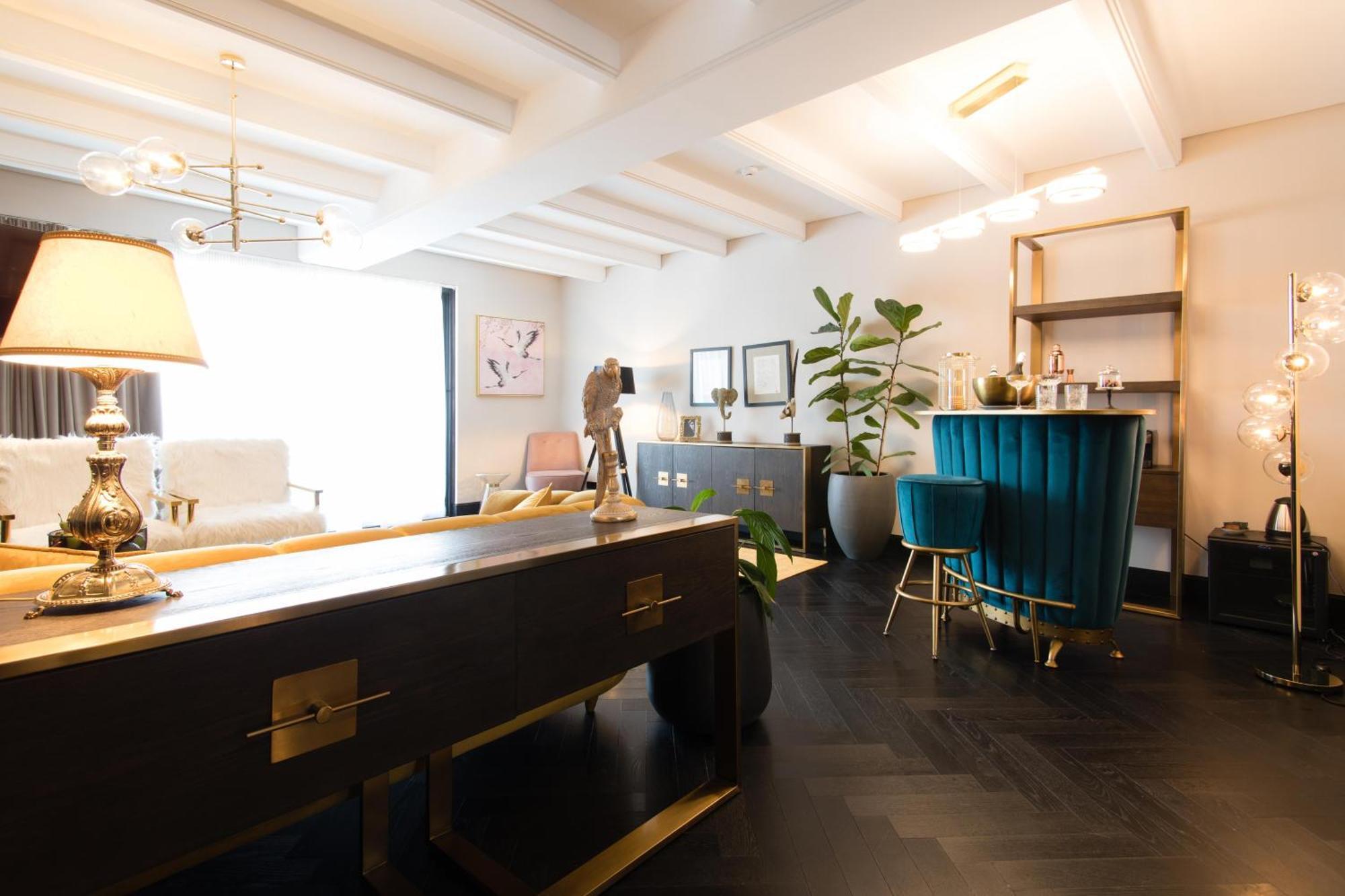 Skylark, Aluma Hotels & Resorts Атина Екстериор снимка