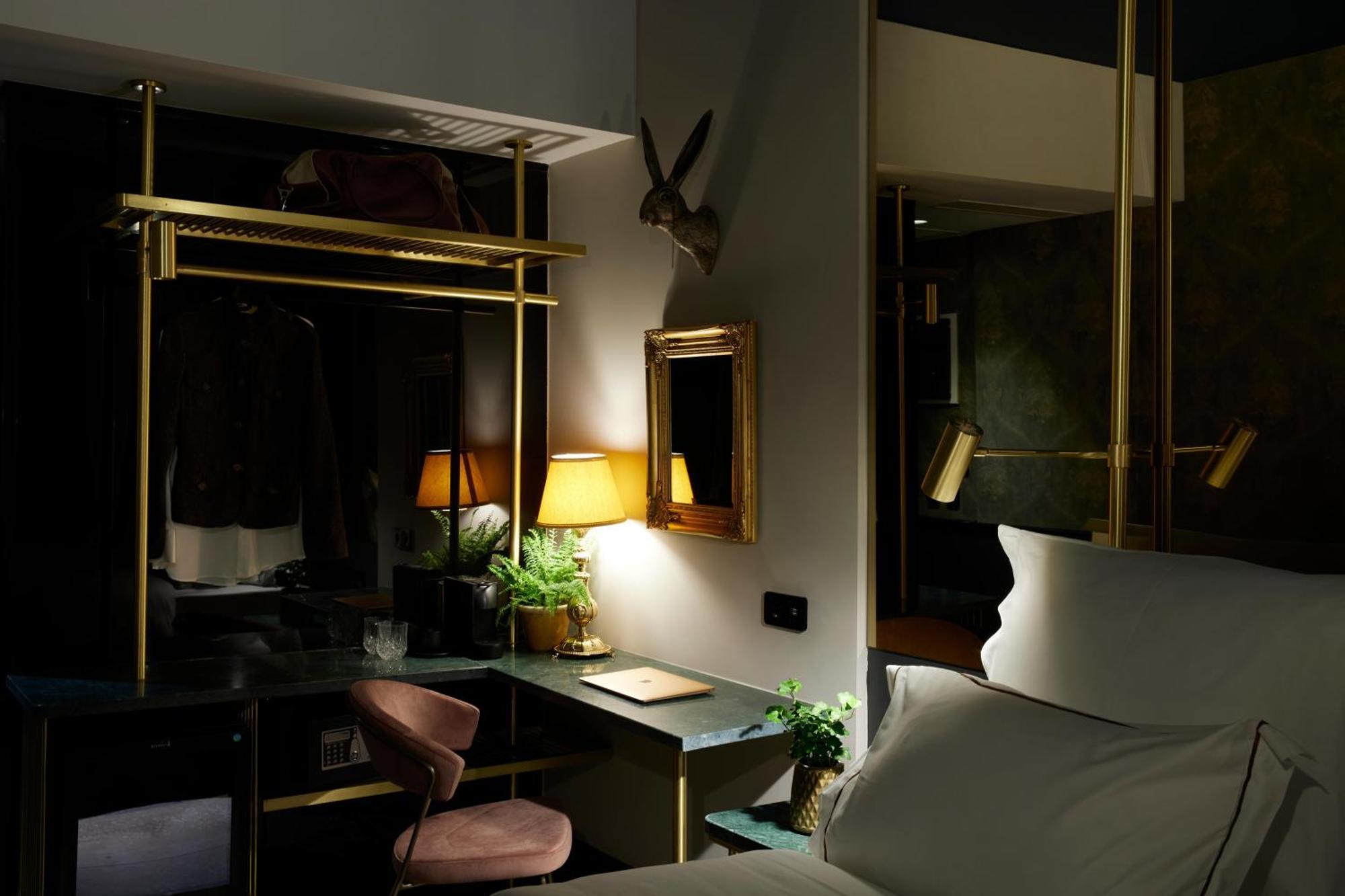 Skylark, Aluma Hotels & Resorts Атина Екстериор снимка