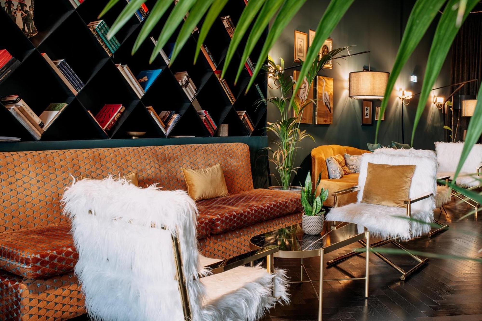 Skylark, Aluma Hotels & Resorts Атина Екстериор снимка