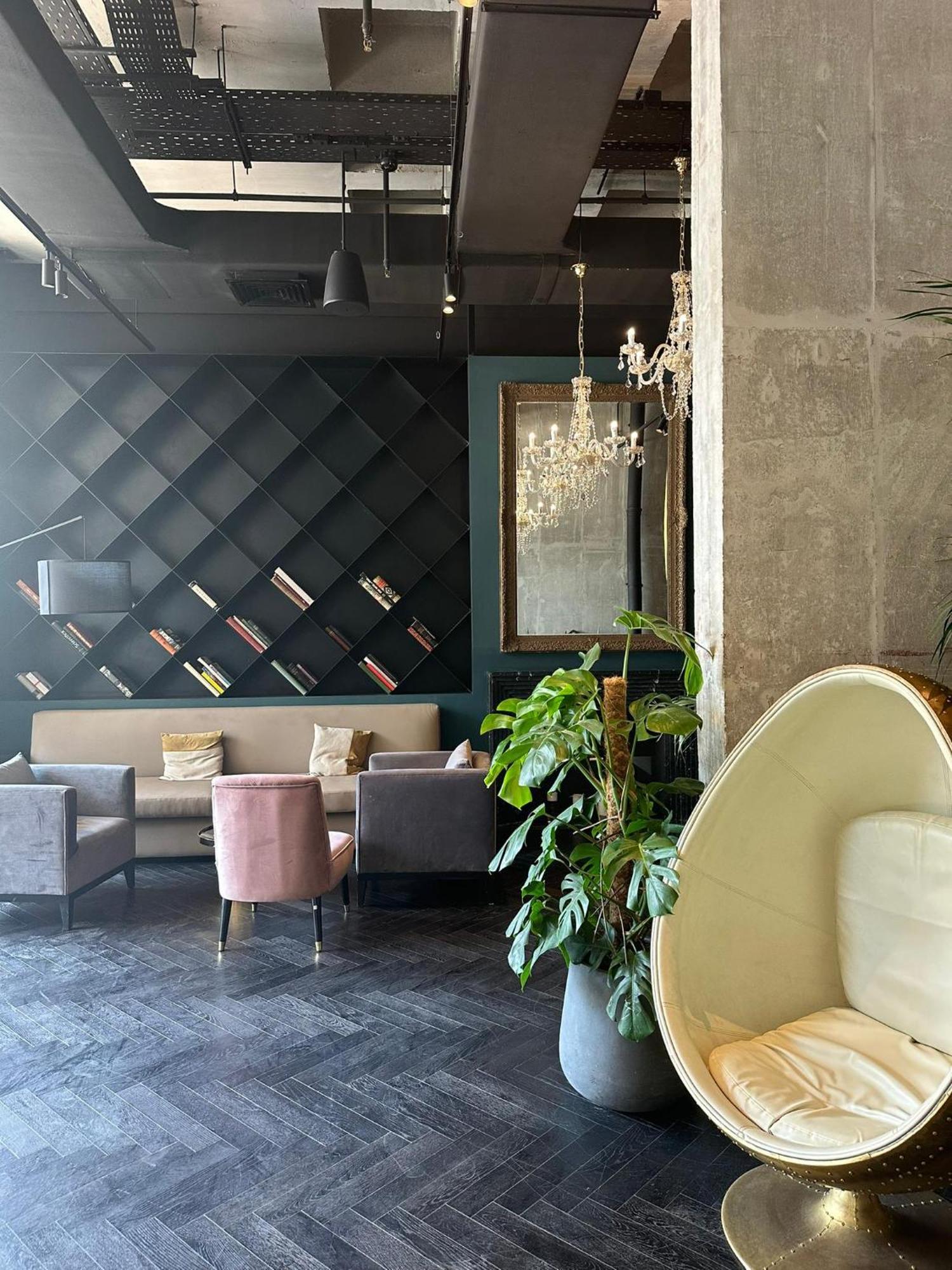 Skylark, Aluma Hotels & Resorts Атина Екстериор снимка